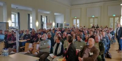 Full House im Potsdamer Friedenssaal (Foto: S. Abel)